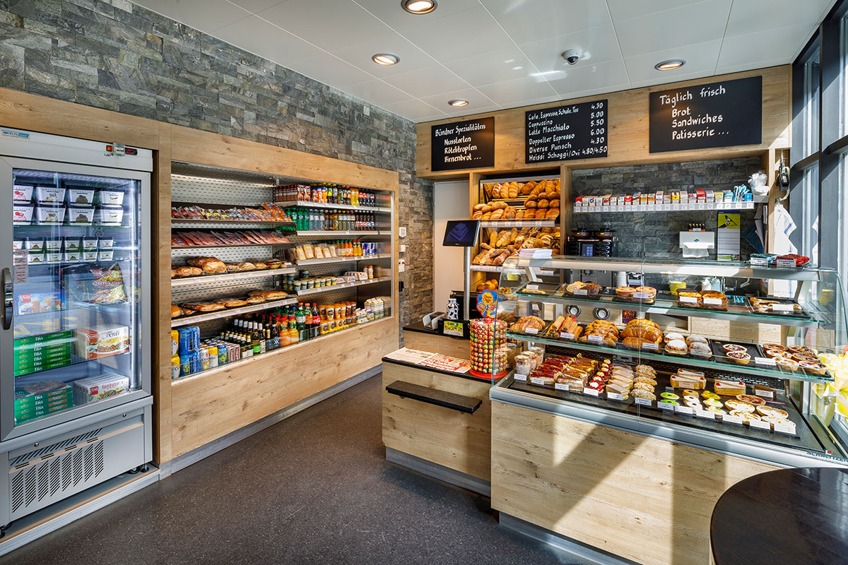 Schneider's Klosters Bahnhof Shop